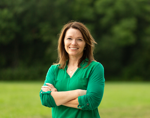 Christina Bohannan is running in IA-01. Donate now!